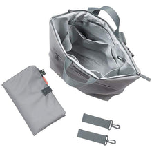 Załaduj obraz do przeglądarki galerii, Done by Deer: plecak z przewijakiem Changing Backpack
